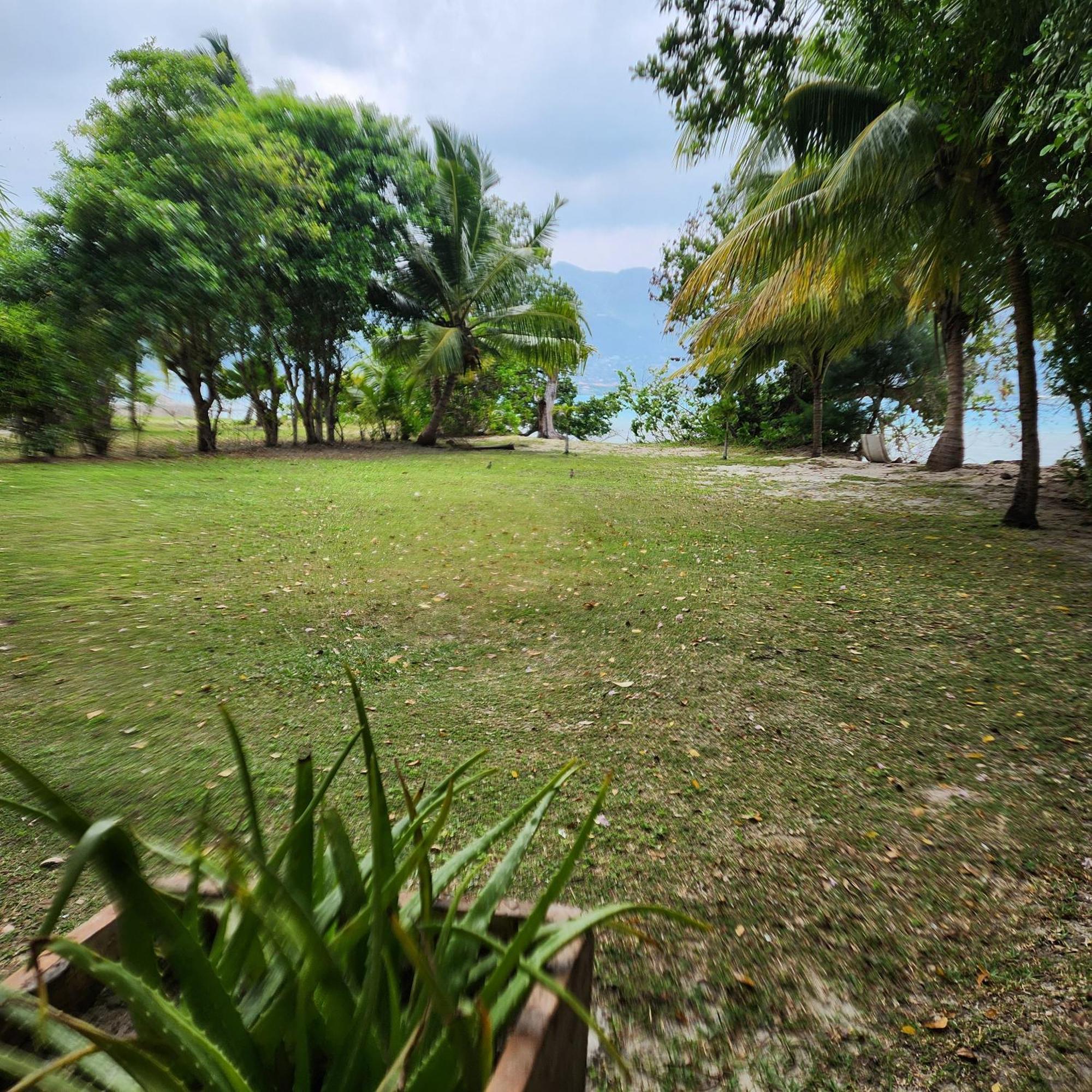 Surf Tropical Villa Takamaka セール島 エクステリア 写真